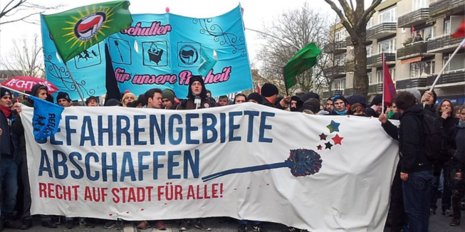 St. Pauli wcborstel als symbool tegen gentrificatie