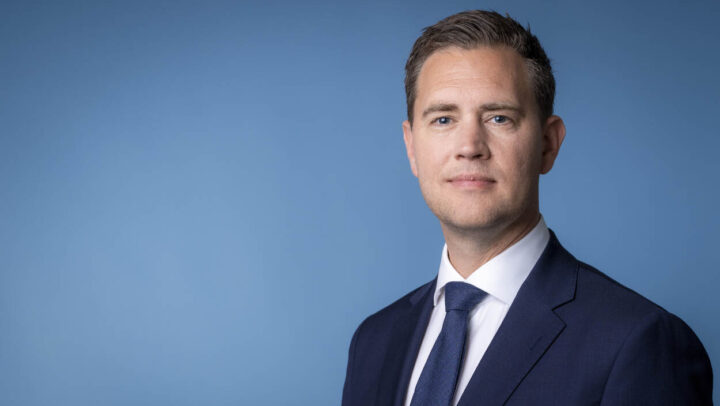 Portretfoto van Minister Eelco Heinen van Financiën (VVD)